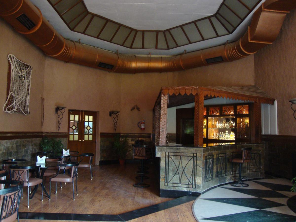 Hotel North Park Панчкула Экстерьер фото